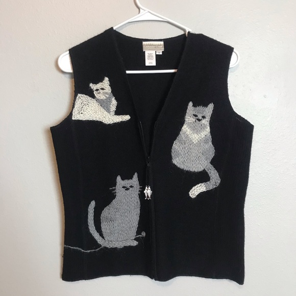 Vintage Jackets & Blazers - 🌞4/$35 
Wool unique cat lady vest